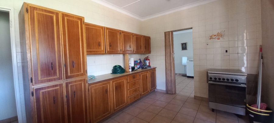 4 Bedroom Property for Sale in Adamayview North West